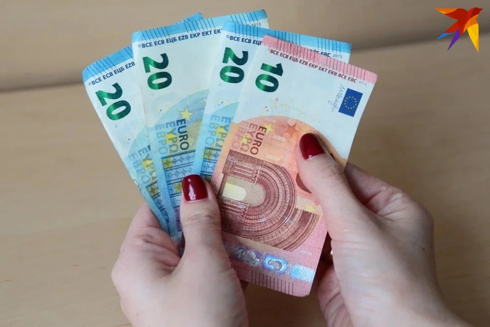 Политолог объяснил, почему евро исключают из корзины валют в Беларуси.