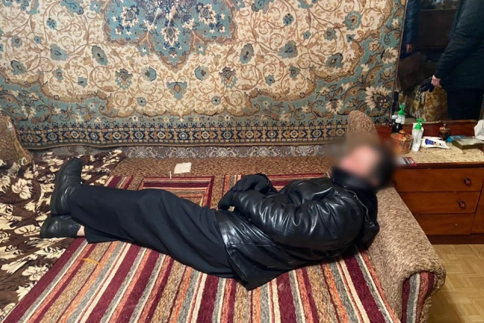 За доброту мужчина отплатил бабушке кулаками