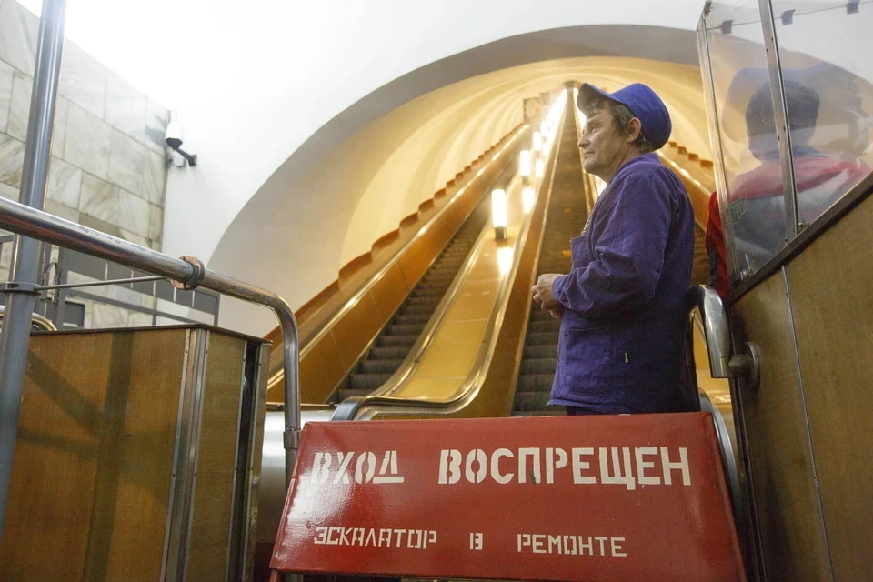 Своевременный ремонт эскалаторов необходим для комфортных и безопасных поездок.