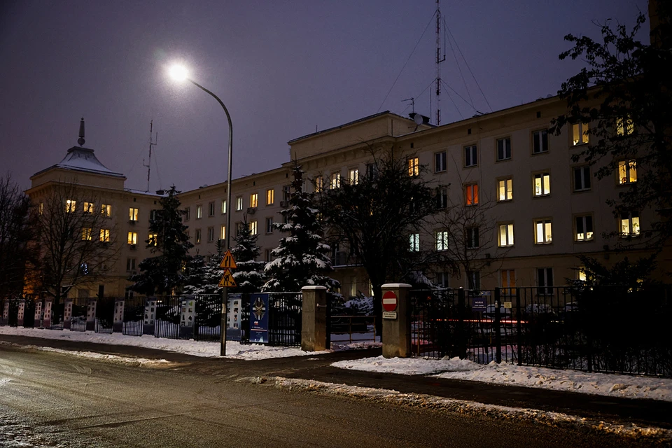 СМИ сообщили о новом «загадочном взрыве» — на сей раз в Варшаве, и не где-нибудь, а в штаб-квартире полиции