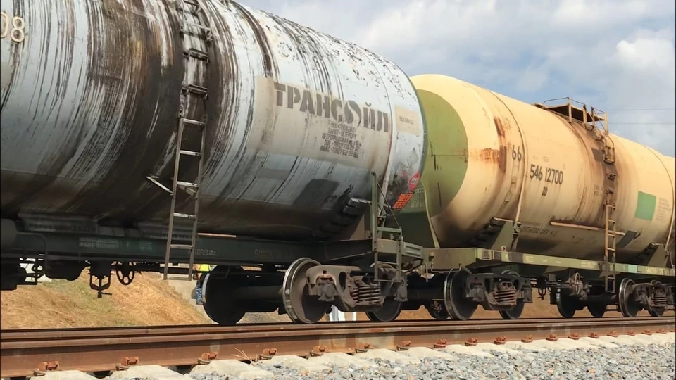 В Волгоградской области товарный поезд задавил мужчину