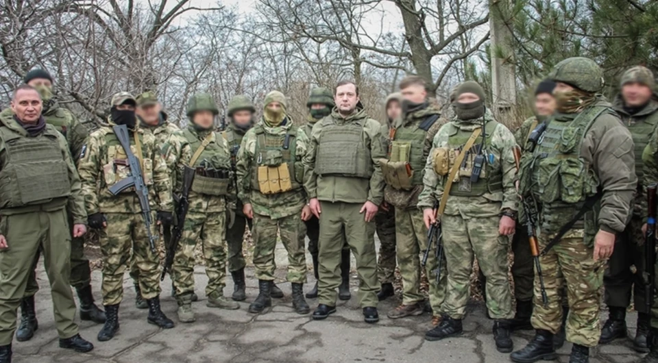 Алексей Островский посетил смоленских военнослужащих в зоне СВО. Фото: страница губернатора Алексея Островского в соцсетях.