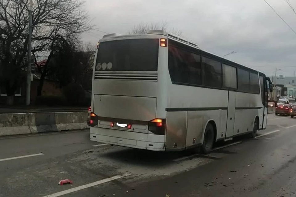 В аварию на проспекте Стачки попали четыре машины. Фото: отдел пропаганды УГИБДД России по РО
