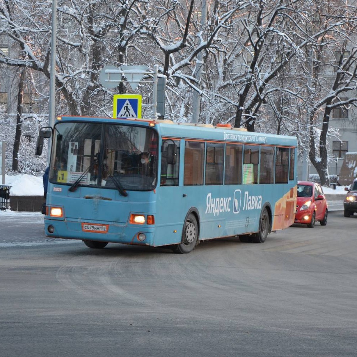 Как будет работать общественный транспорт в Новый год 2023 в Нижнем  Новгороде: маршруты и время работы - KP.RU