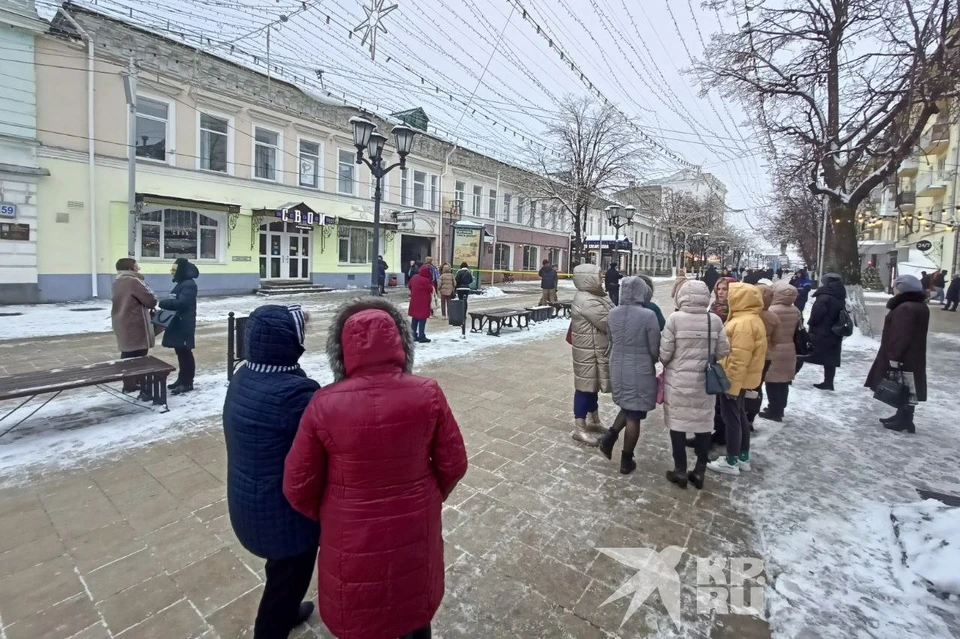 На улице Почтовой в Рязани срочно эвакуировали МФЦ.
