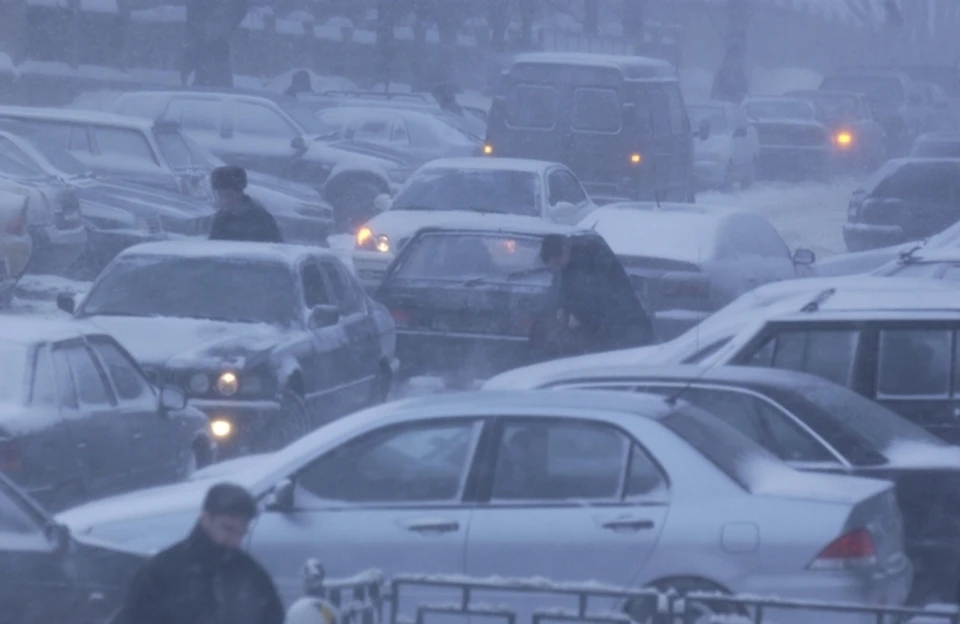 2 января в Башкирии на фоне метели и снегопада ограничили движение на трассе М-5 «Урал»