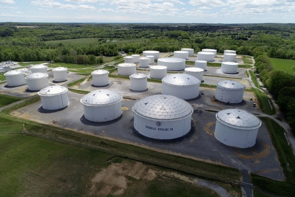 Крупнейший оператор в США Colonial Pipeline приостановил работу трубопровода из-за утечки топлива