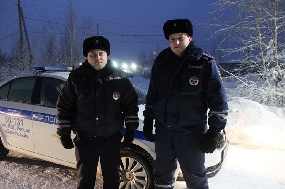 Сотрудники Госавтоинспекции организовали прибытие на место происшествия тягача. Фото: предоставлено В.Н. Горелых