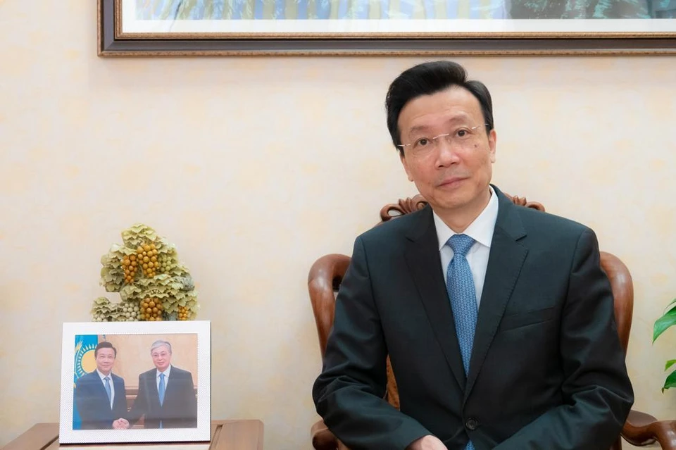 Чрезвычайный и Полномочный Посол КНР в РК Чжан Сяо.