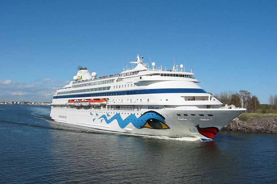 Российский круизный лайнер Astoria Grande врезался в турецкий порт Амасра из-за сильного шторма