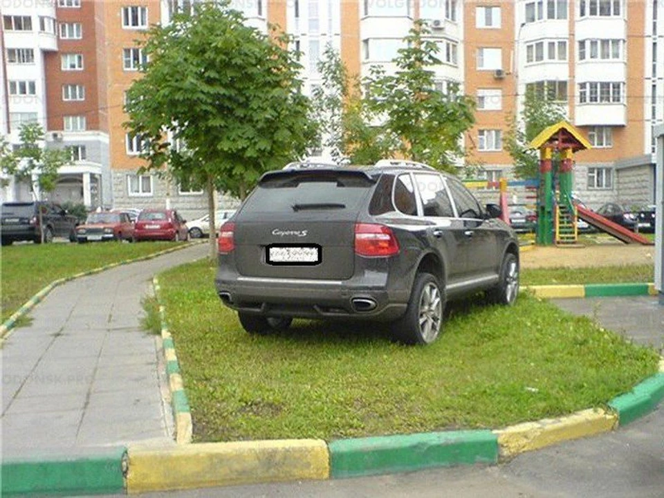 Как оштрафовать за парковку на газоне по фото в спб