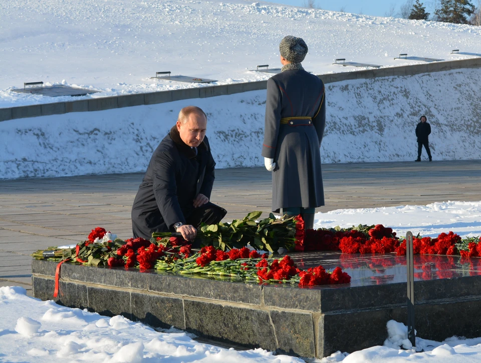 Визит Владимира Путина в Волгоград начнется с посещения Мамаева кургана