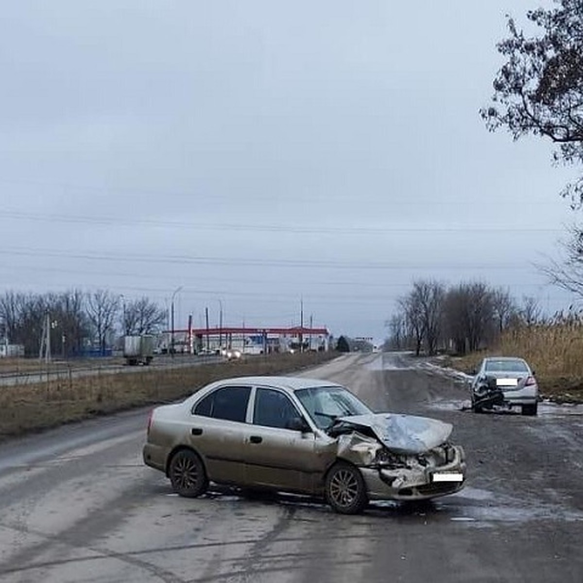 Два человека попали в больницу после ДТП в Волгодонске - KP.RU