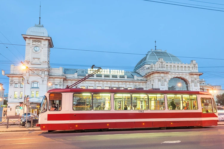 Мутко: новая трамвайная линия в Петербурге улучшит качество жизни 13 млн горожан