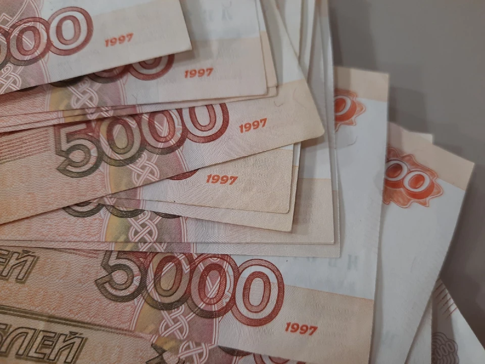 Житель Югры за месяц подарил мошенникам почти 6 млн рублей