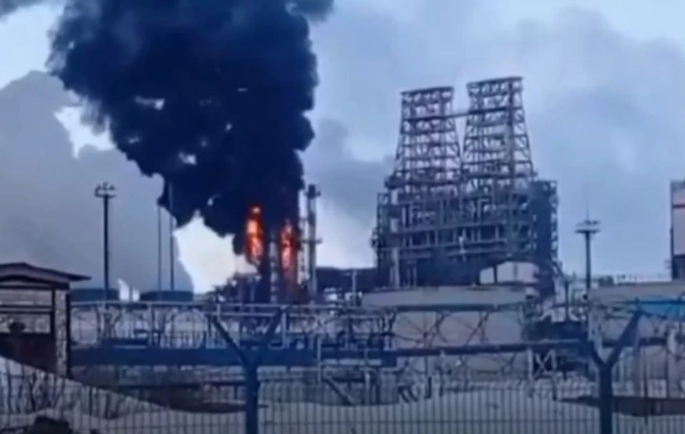 Завод «Лукойл» в Кстове работает в штатном режиме после пожара. Фото: Типичный Нижний
