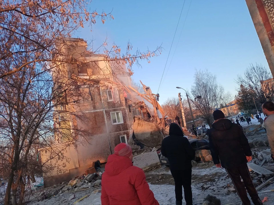 Двое детей выбежали из подъезда жилого дома в Ефремове за секунду до взрыва
