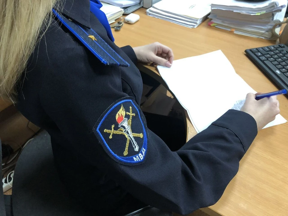 Накануне вечером мужчина вместе с друзьями отдыхал в ночном клубе.