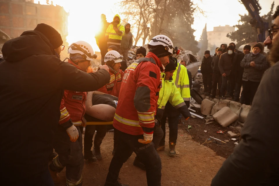 Количество раненых в результате землетрясения в Турции достигло 74 242