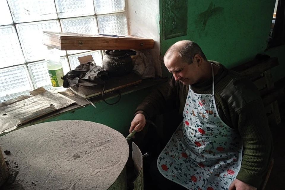 Пока быть на передовой не позволяет здоровье, героический Лис готовит для бойцов