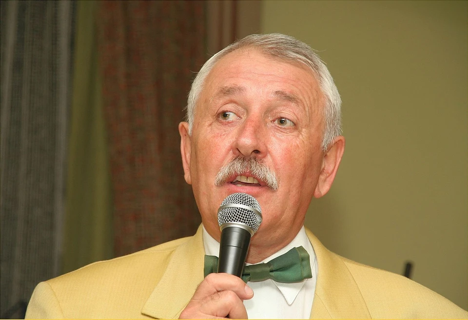 Владимир Сильвестров скромно отметил 75-летие 11 февраля, а 12 февраля в Матросском клубе пройдет его юбилейный торжественный вечер «Барабаны судьбы». Фото из личного архива