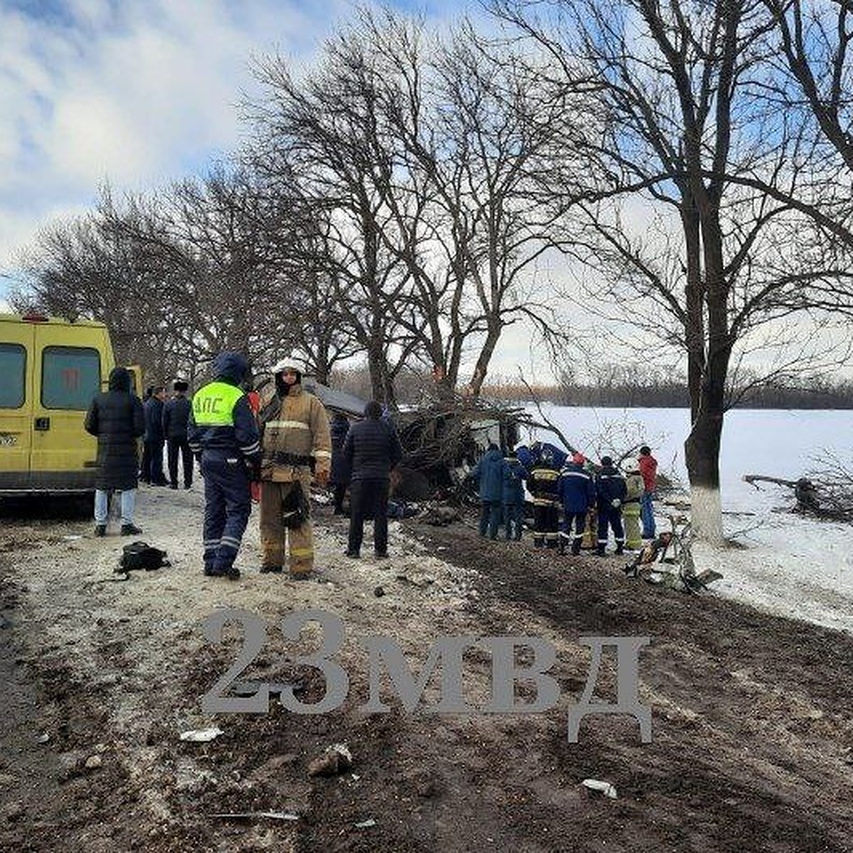 На Кубани три человека погибли в ДТП с КамАЗом - KP.RU