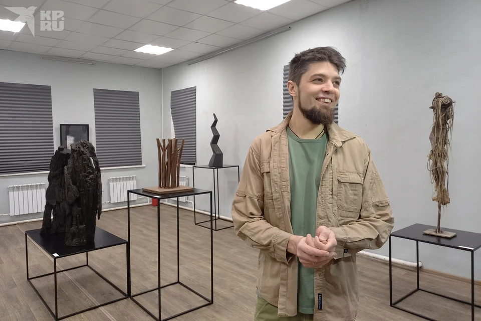 Пронский скульптор открыл выставку в рязанском «Фотодоме»