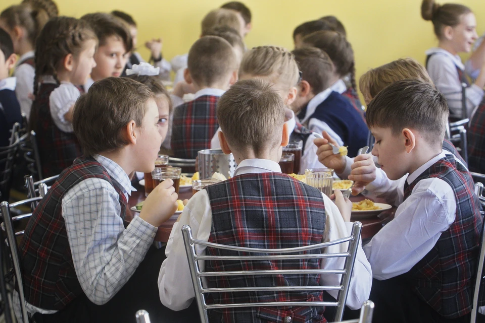 Общественники проверяют качество питания в школах Ульяновска