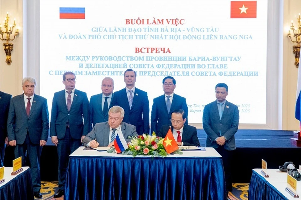 Василий Голубев в составе делегации Совета Федерации посетил Республику Вьетнам. Фото: сайт правительства РО