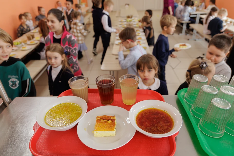 Уральский комбинат питания кормит сегодня порядка 150 школ, детских садов и учреждений соцзащиты.