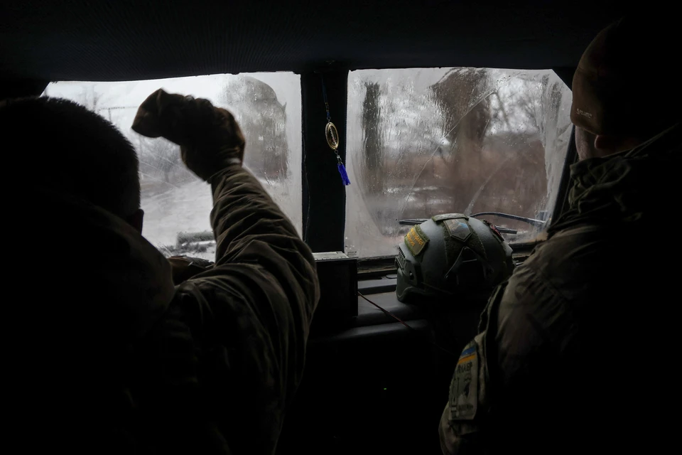 Киев перебрасывает в Часов Яр обученных в НАТО военных и легкобронированную технику
