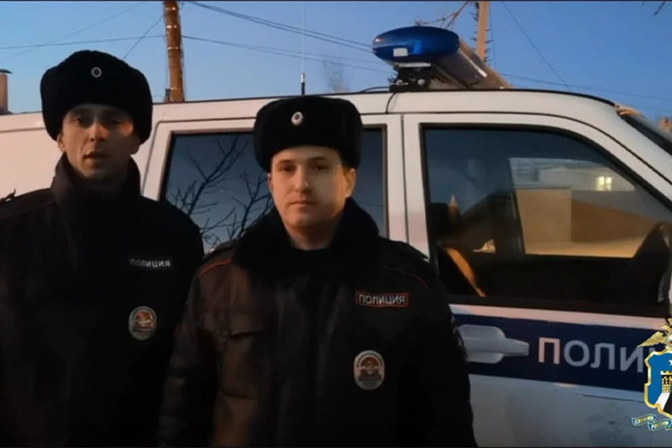 В Ставрополе полицейские помогли в ликвидации пожара. Фото: полиция Ставрополья.
