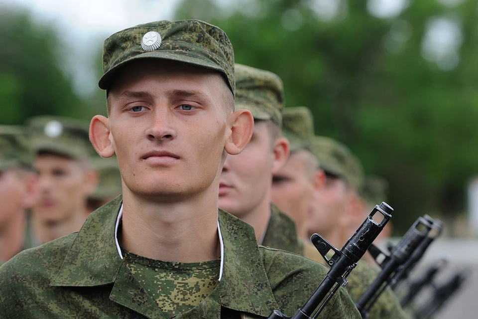 Для российских военнослужащих разрабатывают новые маскировочные комплекты.