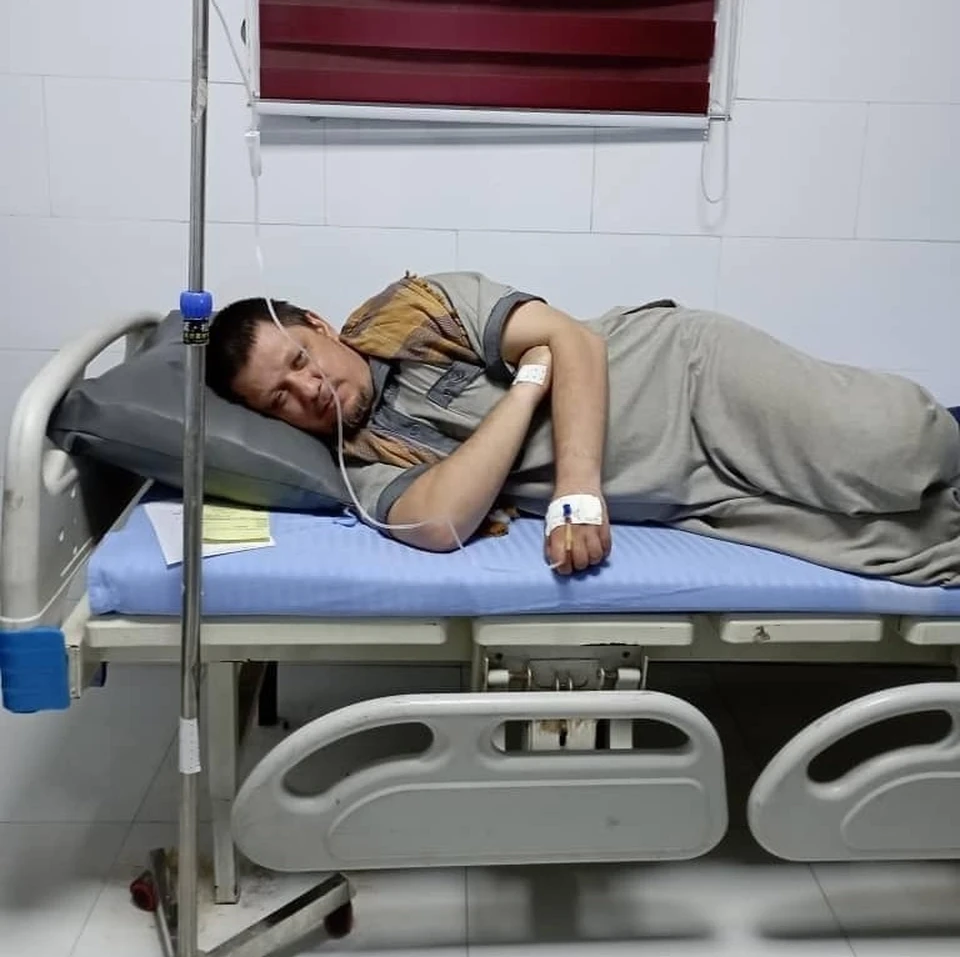 Расул лечится от лихорадки в Мавритании. Фото предоставлено супругой героя публикации