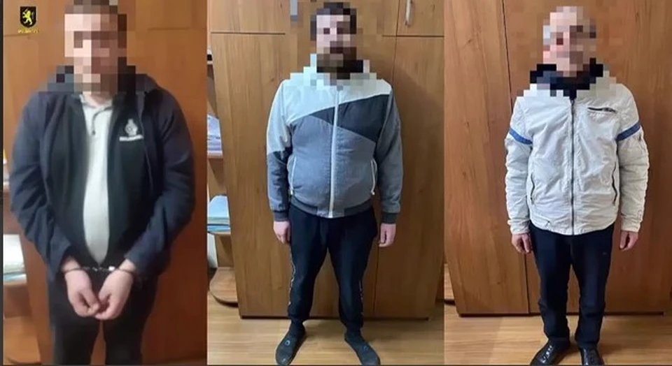 В Кишиневе трое мужчин 29, 36 и 52 лет, родом из Сорок и Азербайджана, пытались ограбить мужчину. Фото:скриншот видео