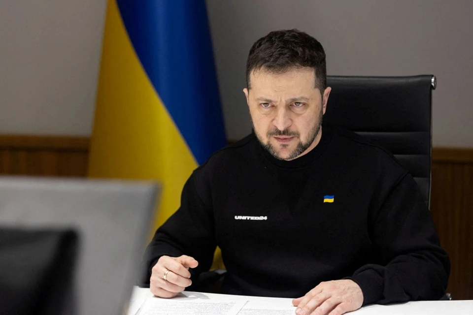 Президент Украины Владимир Зеленский поручил премьер-министру страны Денису Шмыгалю проработать возможность переименовать Россию в Московию.