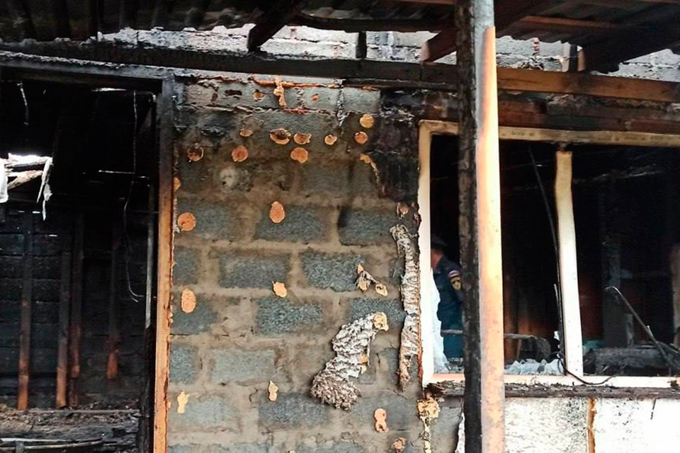 В Красноярском крае парень сжег дом отчима из-за обвинений в поджоге гаража. Фото: МВД по краю