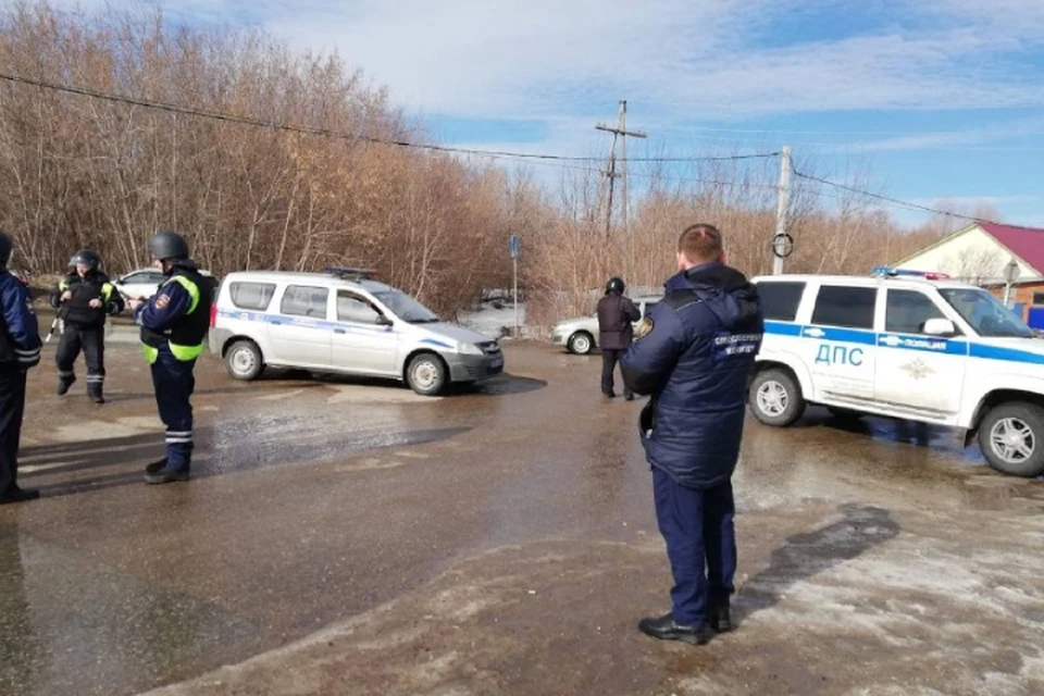 На месте работают сотрудники правоохранительных органов. Фото: СУ СКР по Кировской области