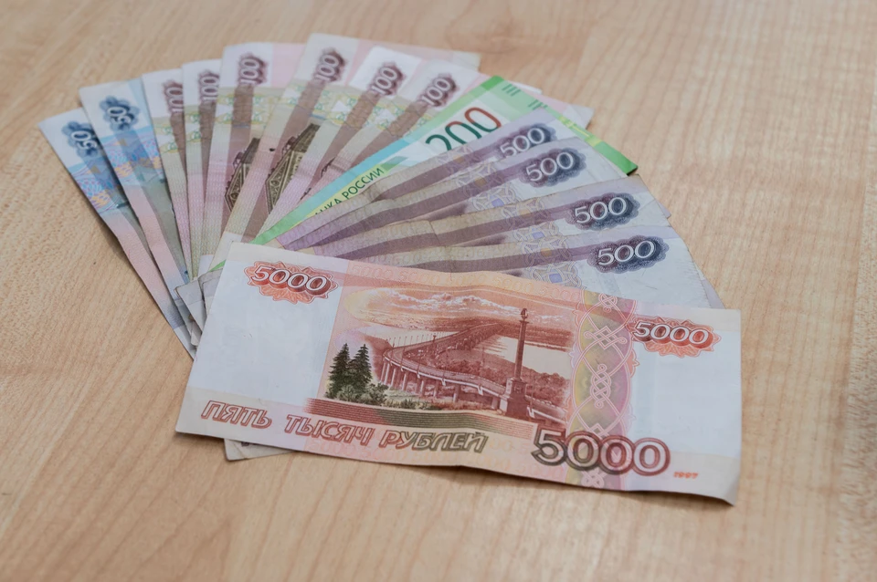 Смольный планирует потратить более 30 млн рублей на обучение чиновников