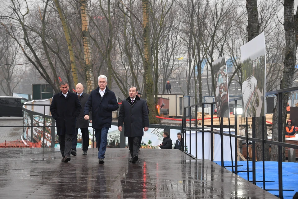 На месте строительства, где вовсю кипит работа, 16 марта побывал мэр Москвы Сергей Собянин.