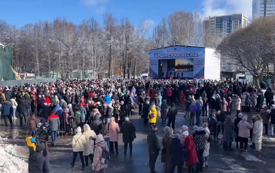 Концерт прошел в честь присоединения Крыма с Россией.