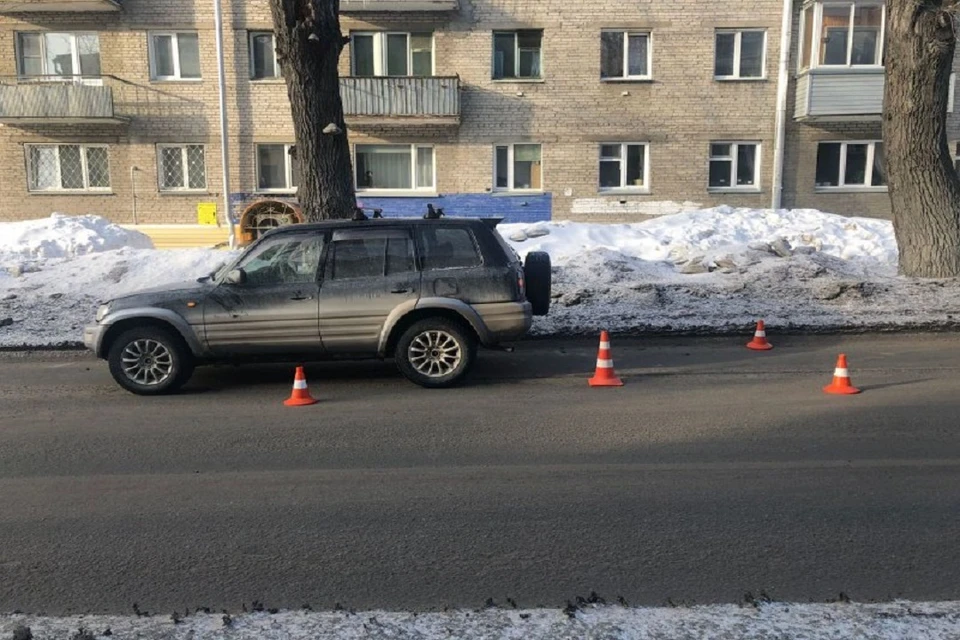 В Новосибирске женщина на кроссовере сбила 12-летнего мальчика. Фото: ГИБДД Новосибирска.