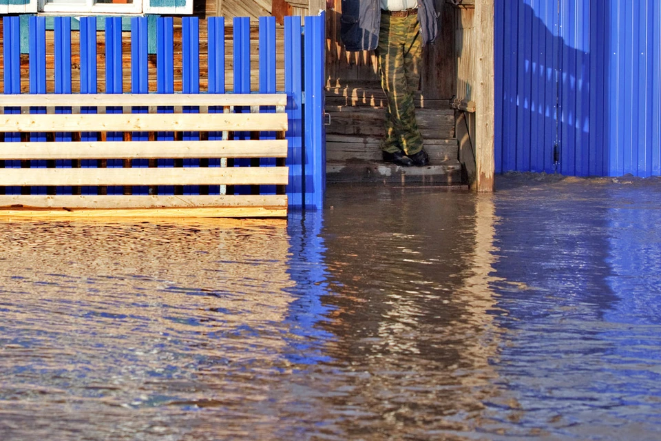 Потоп. Наводнения в России. Наводнение в городе. Затопление города. Алюминий утонет в воде