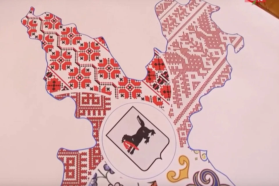 В Иркутской области вышивают карту региона из 42 деталей. Фото: Иркутский областной Дом народного творчества 6