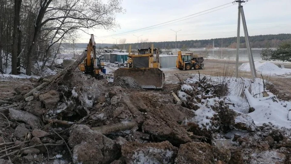 Мусор находился в водоохранной зоне.