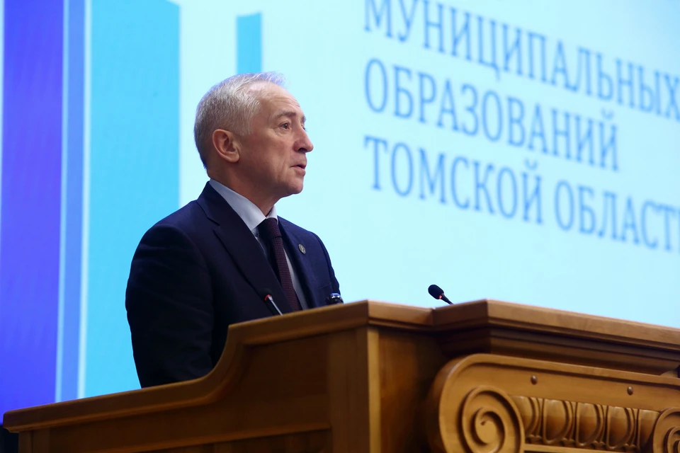 Губернатор Владимир Мазур напомнил, что пользуется социальными сетями и следит за жалобами местных жителей.