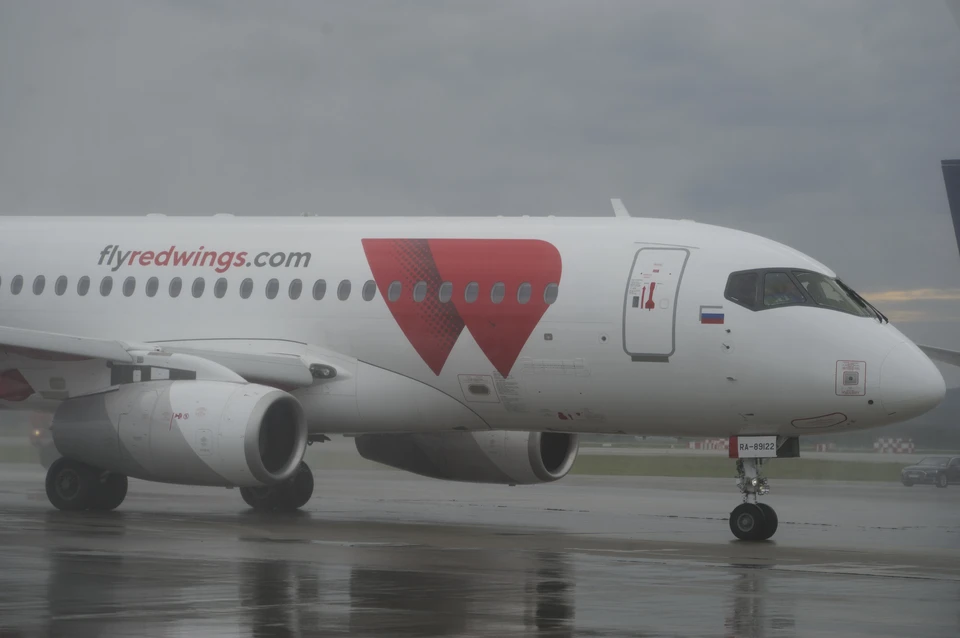 Рейсы будут выполняться на самолетах модели SSJ 100