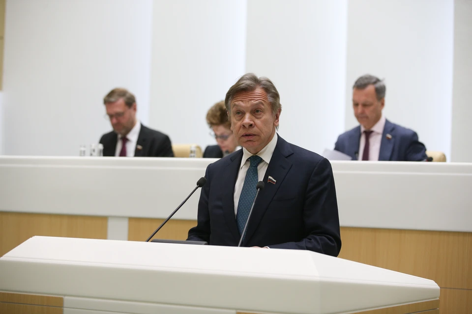 Сенатор Пушков заявил, что часть арабского мира объединяется с Россией «против диктата США»