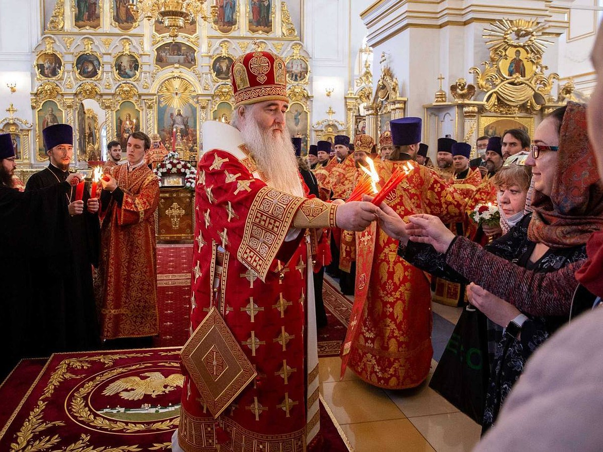 Благодатный огонь в Ульяновске 16 апреля 2023: в каком храме можно  получить, график посещений - KP.RU