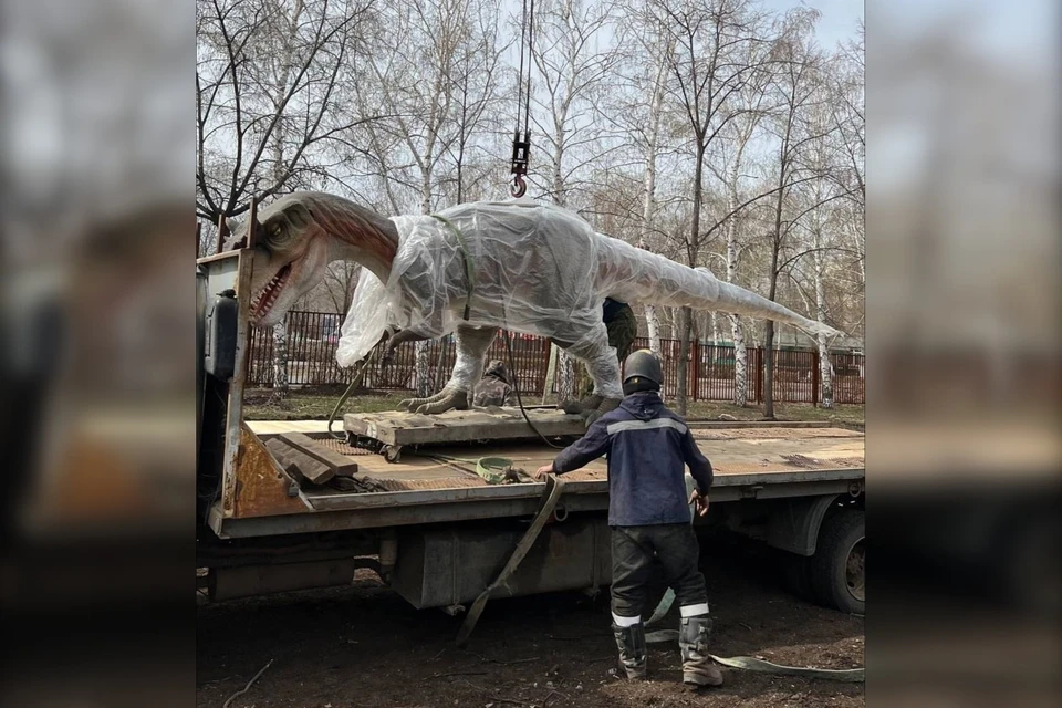 Динозавры в реальную величину по-настоящему удивят граждан. Фото: телеграм-канал «Оренбург»